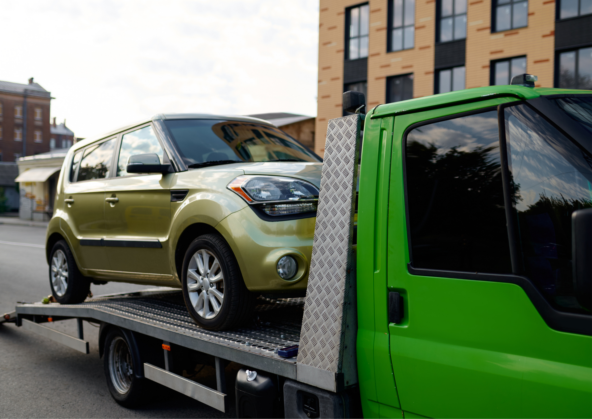 Finding Car Recovery Near Me for Unexpected Roadside Breakdowns