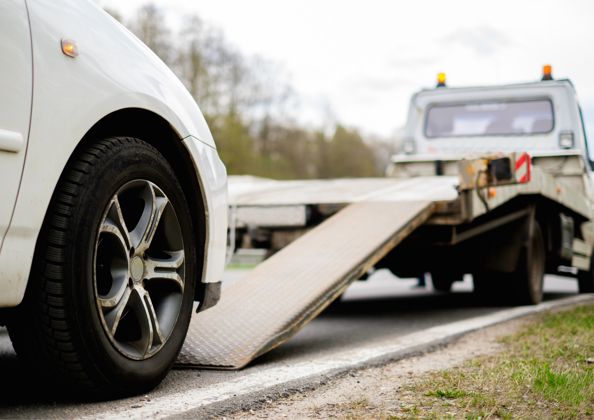 Do Recovery Trucks Handle All Vehicle Types? A Complete Guide